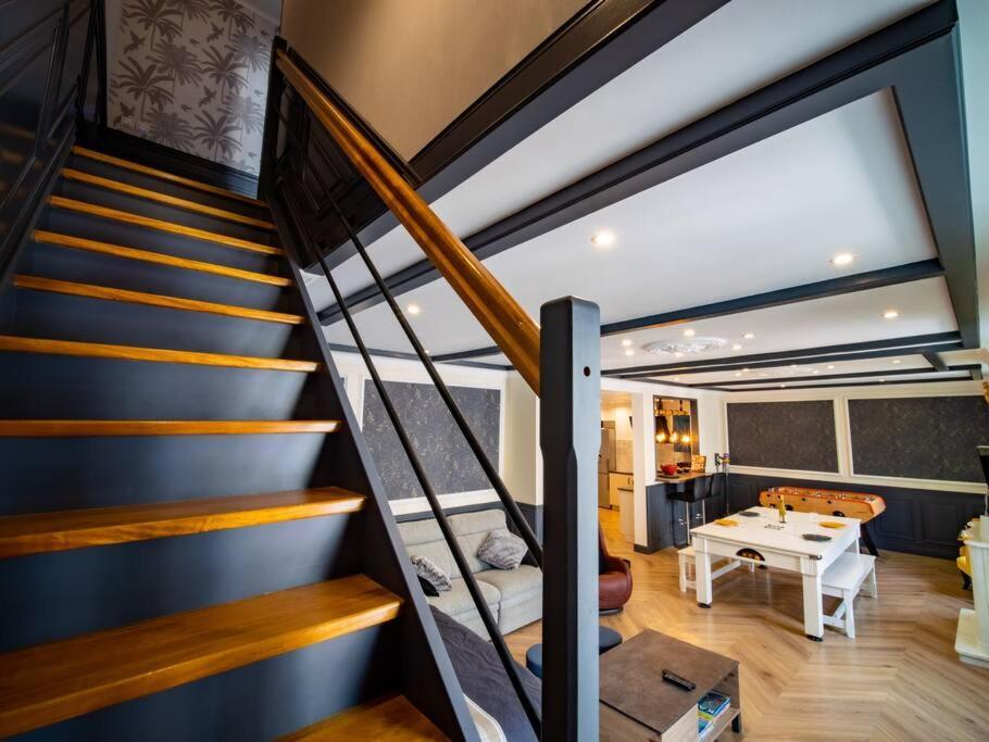 Mega Jeanne D'Arc Billard Baby Foot Logements Insolites Nancy Luaran gambar